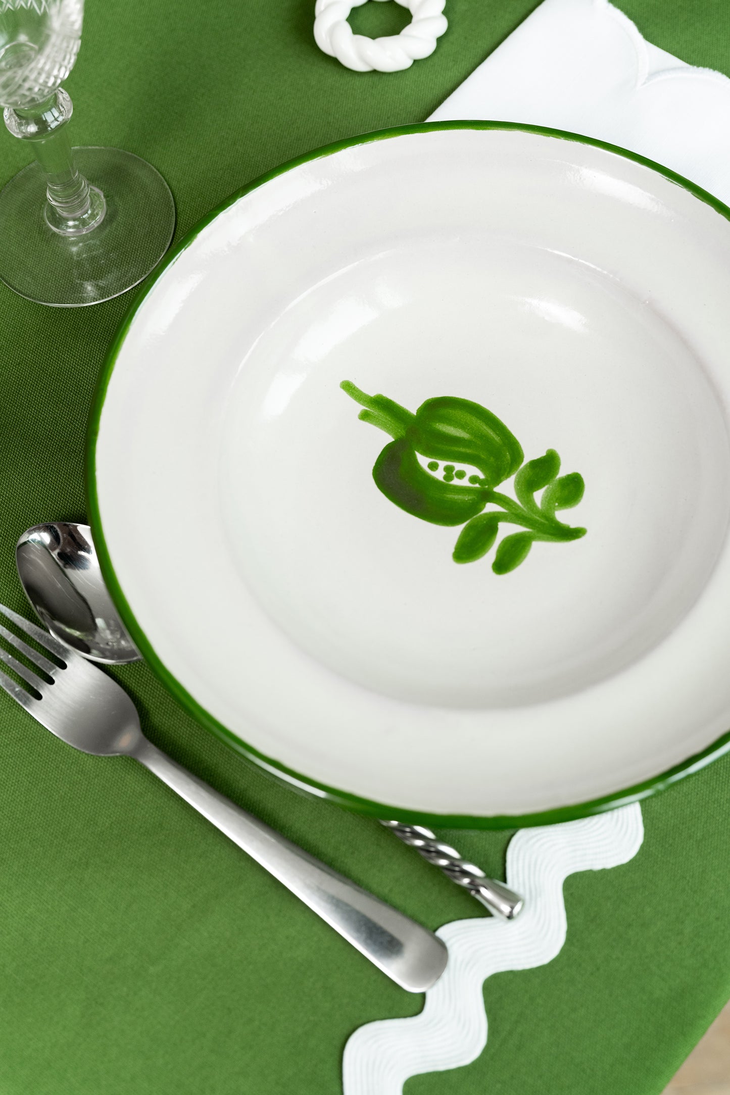 Assiette creuse GRANADA vert foncé