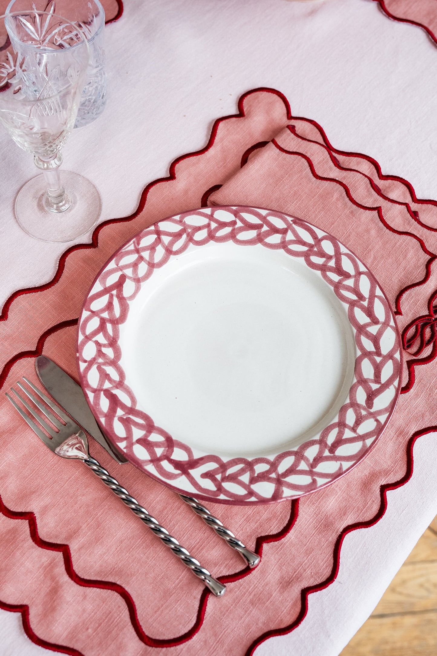 Assiette rose GRANADA