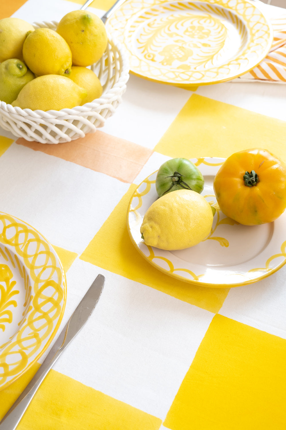 GRANADA yellow dessert plate